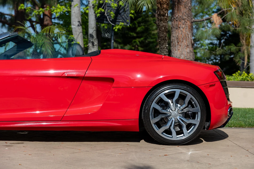 2012 Audi 42 R8 - Image 25 of 31