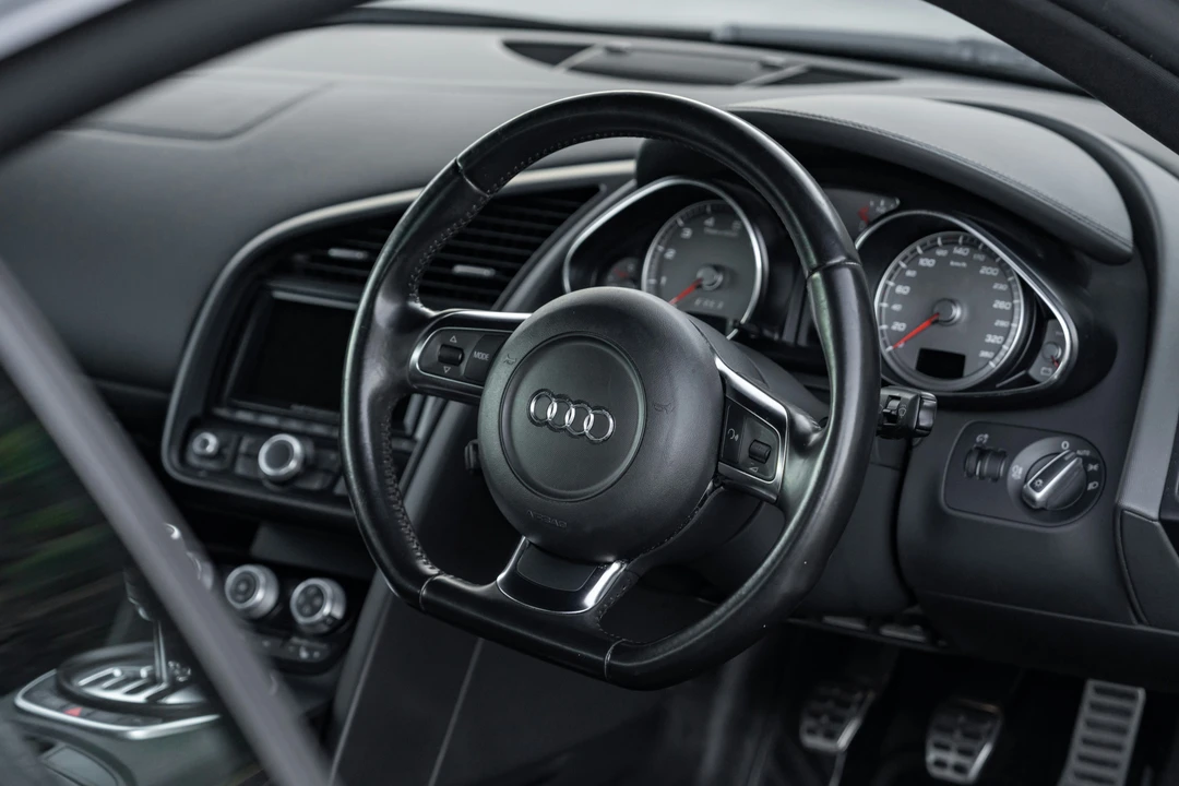 2012 Audi 42 R8 - Image 4 of 21