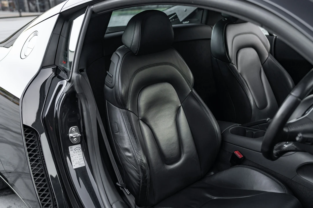 2012 Audi 42 R8 - Image 5 of 21