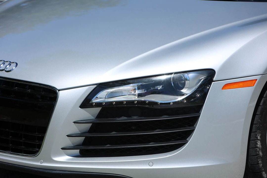 2012 Audi 42 R8 - Image 16 of 31