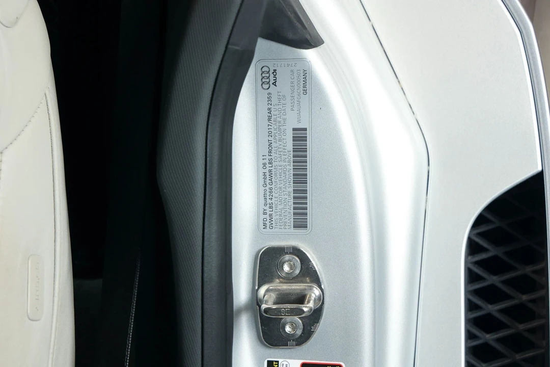 2012 Audi 42 R8 - Image 10 of 31