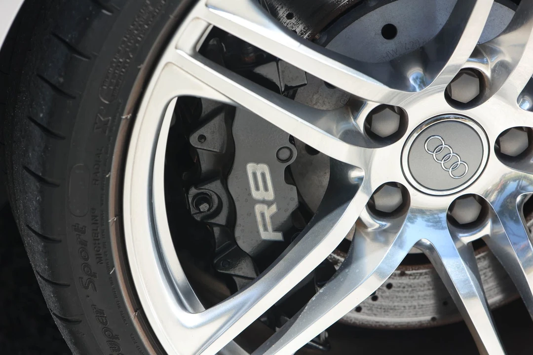 2012 Audi 42 R8 - Image 23 of 31