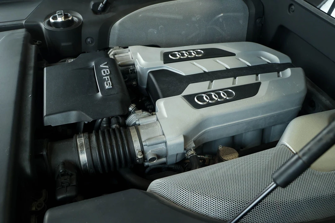 2012 Audi 42 R8 - Image 5 of 31