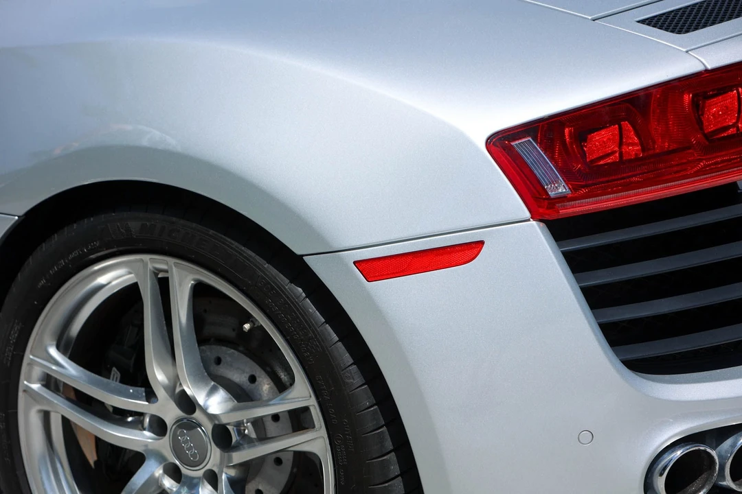 2012 Audi 42 R8 - Image 18 of 31