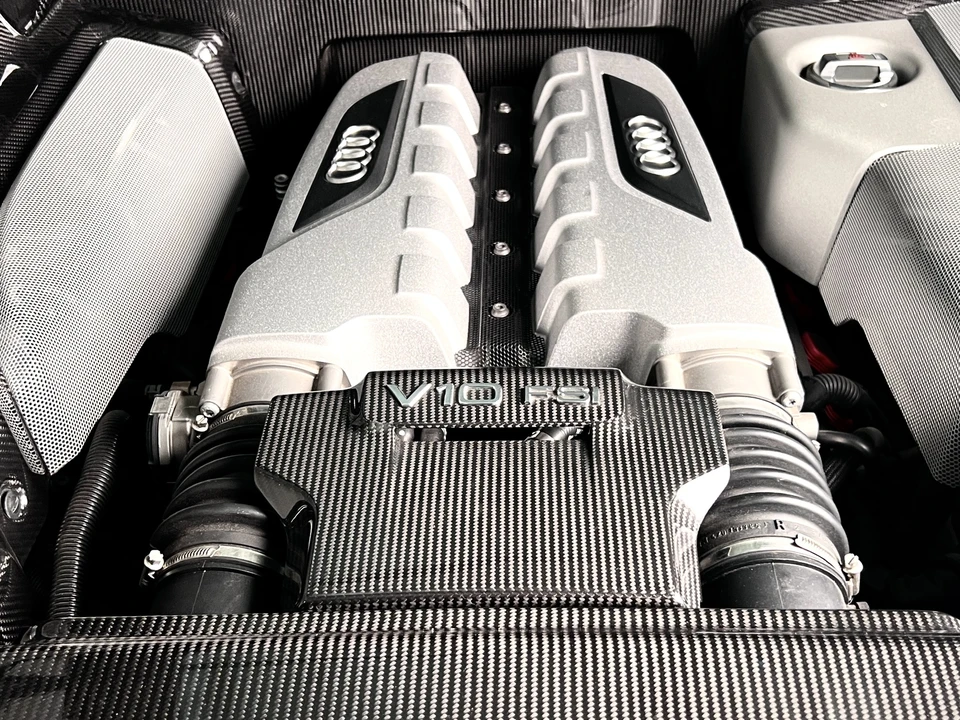 2012 Audi 42 R8 - Image 7 of 8