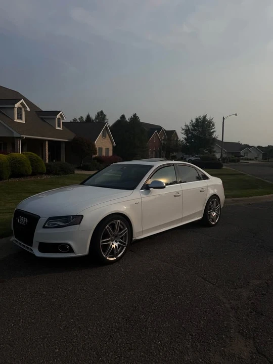 2012 Audi B8 S4 - Image 2 of 8