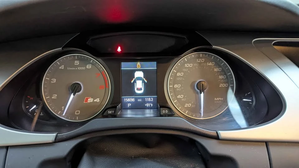 2012 Audi B8 S4 - Image 6 of 10