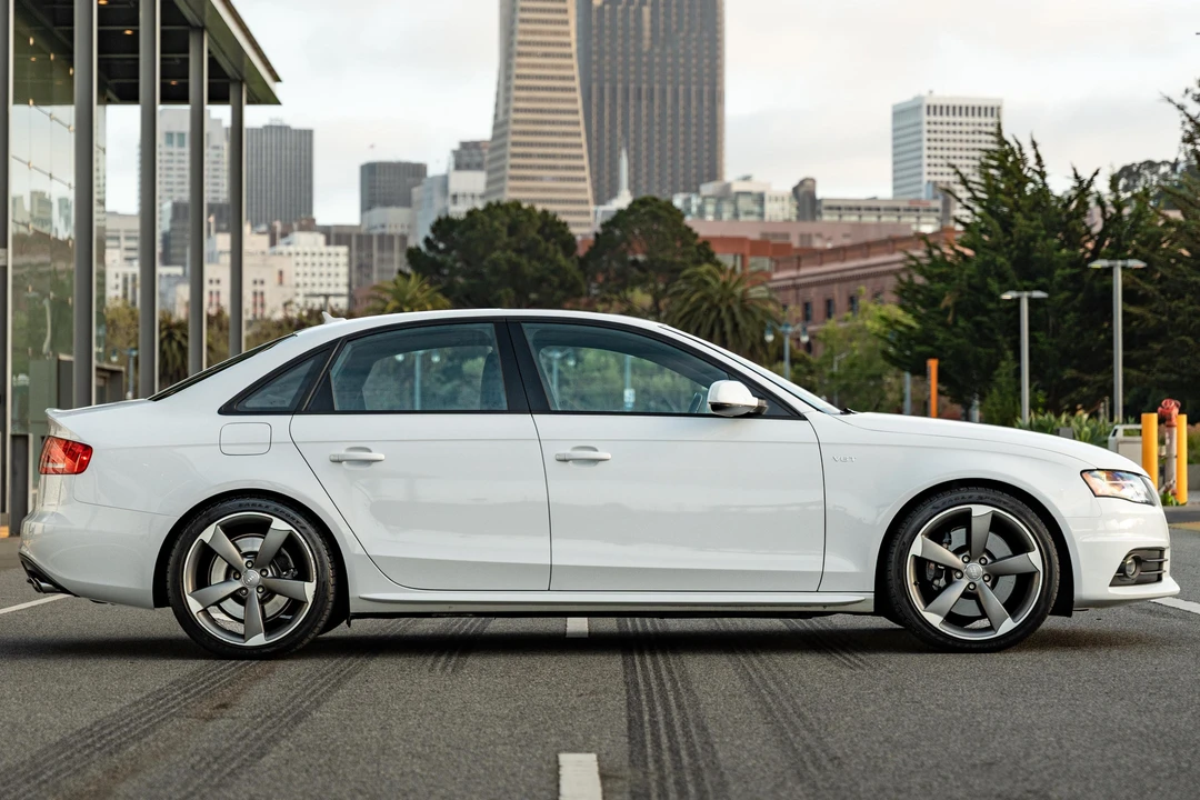 2012 Audi B8 S4 - Image 3 of 31