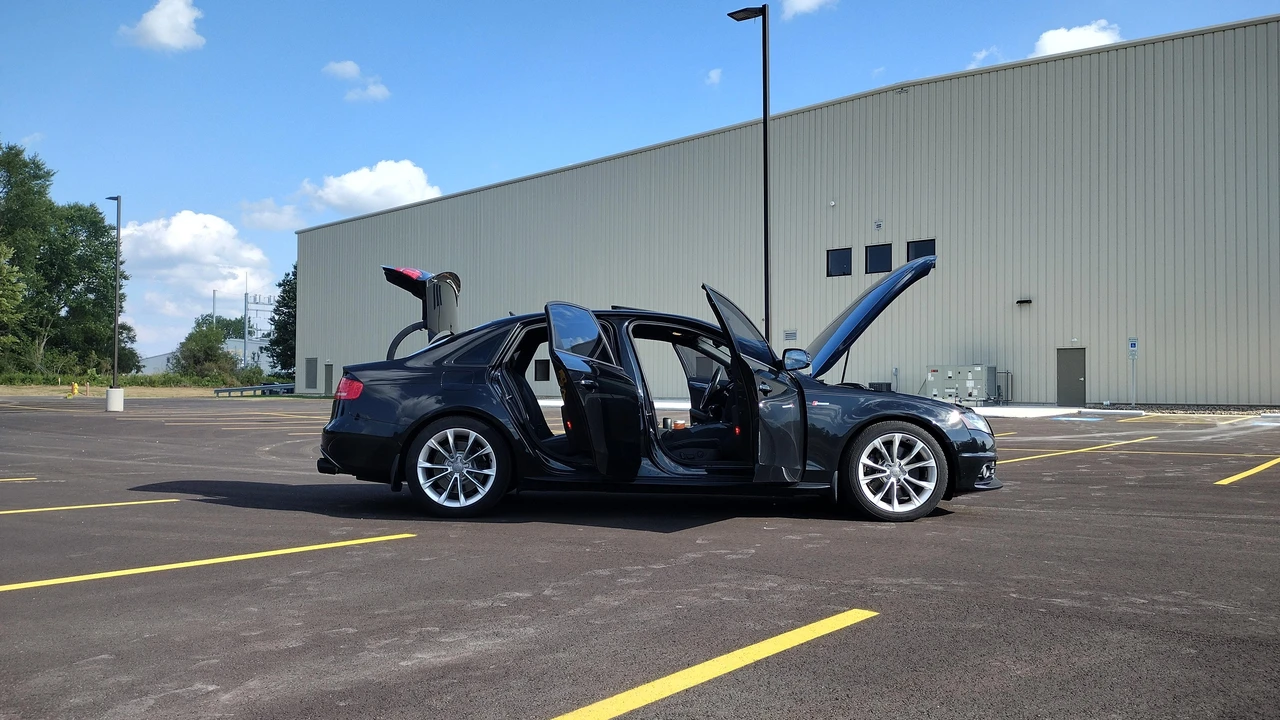 2012 Audi B8 S4 - Image 24 of 31