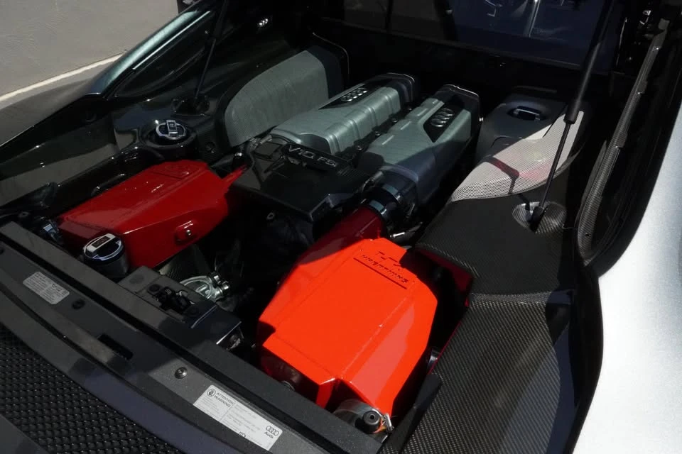 2012 Audi 42 R8 - Image 11 of 19