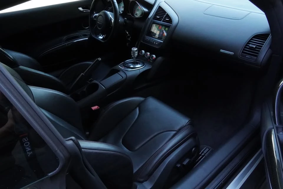 2012 Audi 42 R8 - Image 17 of 19