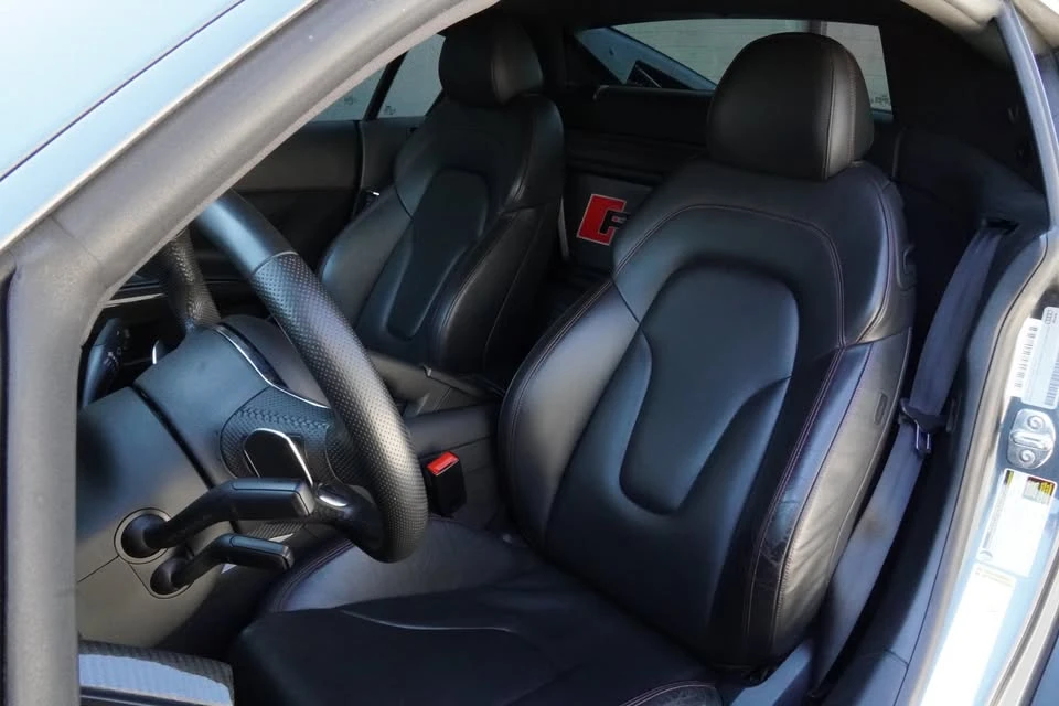 2012 Audi 42 R8 - Image 16 of 19