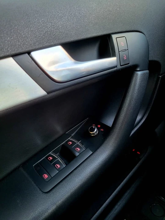 2012 Audi 8P A3 - Image 8 of 9