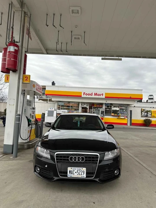 2012 Audi B8 A4 - Image 2 of 9
