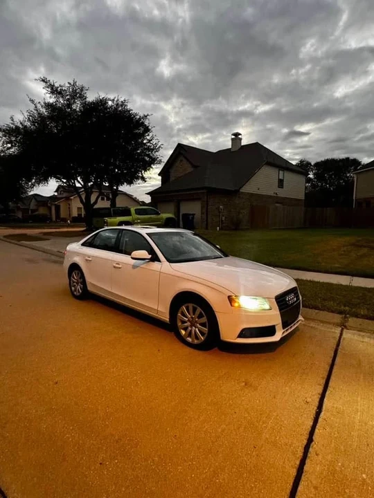 2012 Audi B8 A4 - Image 2 of 16
