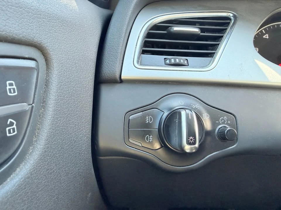 2012 Audi B8 A4 - Image 11 of 16