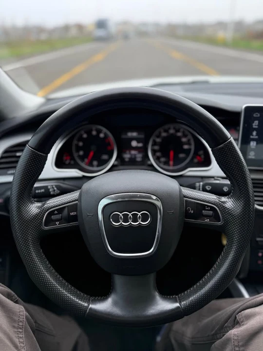 2012 Audi B8 A5 - Image 14 of 17