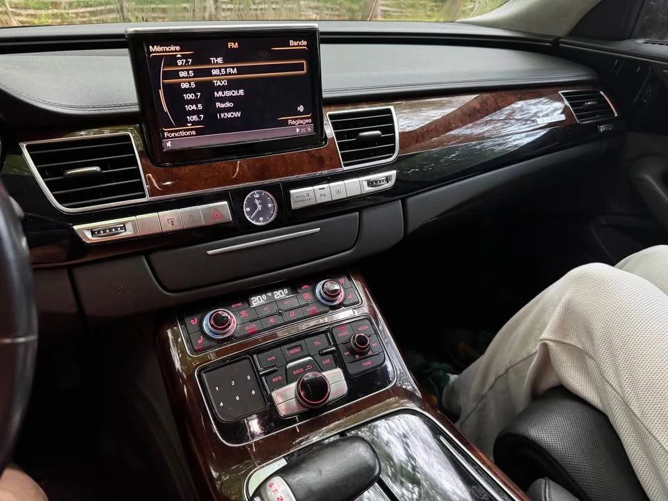 2012 Audi D4 A8 - Image 4 of 8