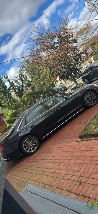 2012 Audi D4 A8 - Image 3 of 4
