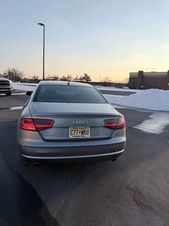 2012 Audi D4 A8 - Image 4 of 4