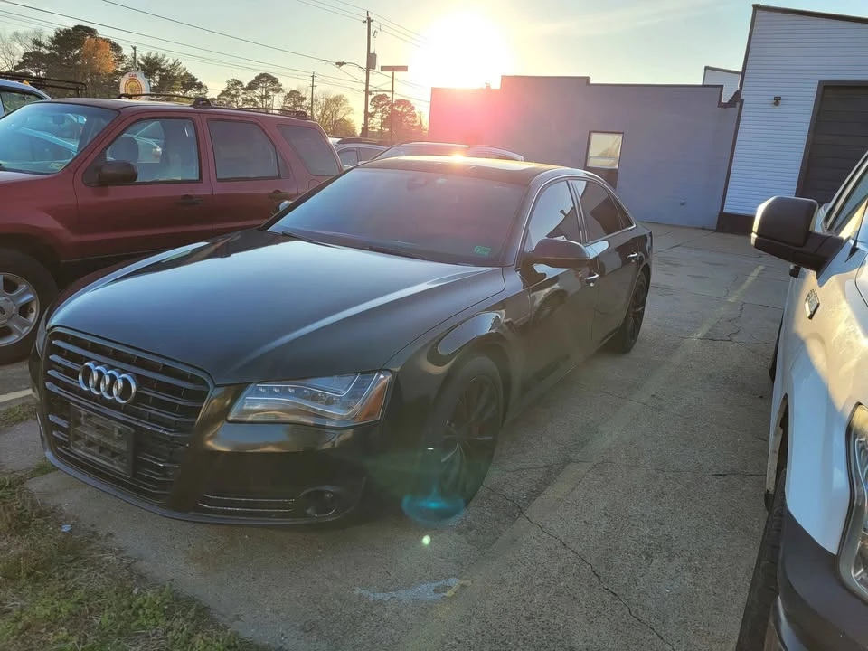 2012 Audi D4 A8 - Image 2 of 4