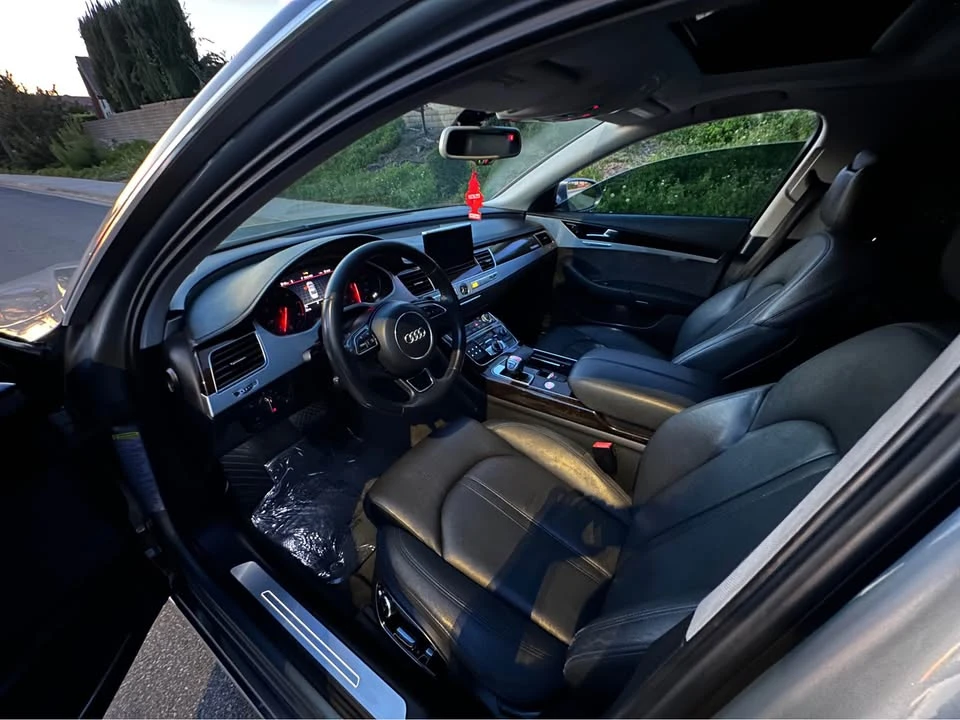 2012 Audi D4 A8 - Image 8 of 10
