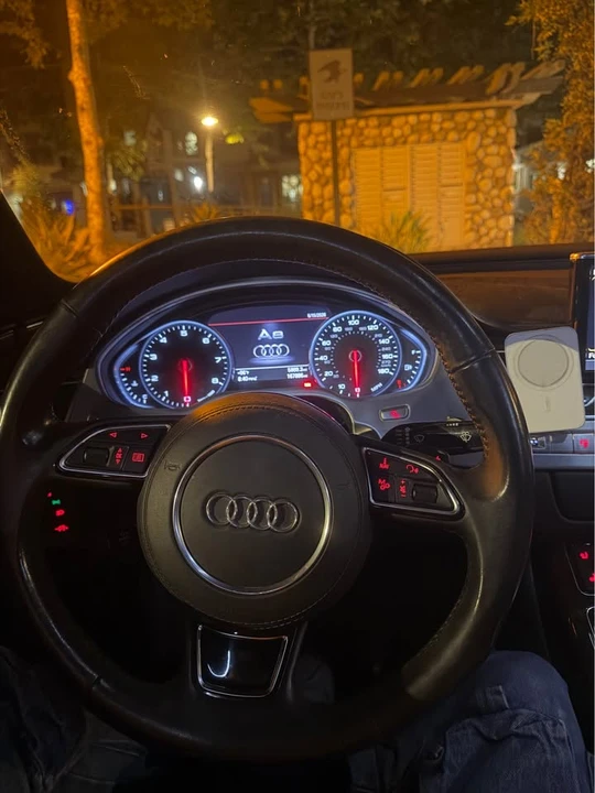 2012 Audi D4 A8 - Image 11 of 11