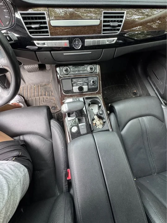 2012 Audi D4 A8 - Image 7 of 10