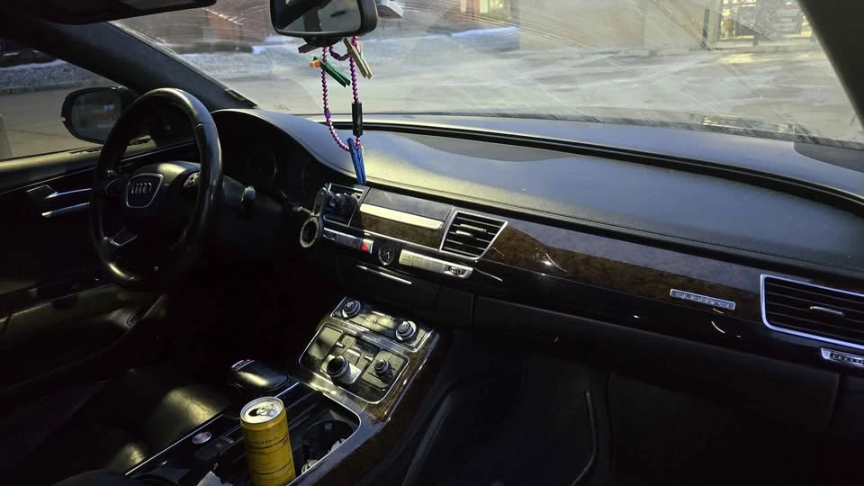 2012 Audi D4 A8 - Image 7 of 10