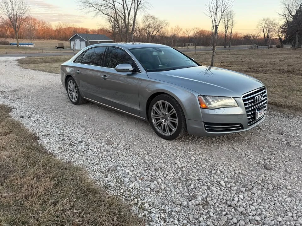 2012 Audi D4 A8 - Image 2 of 10
