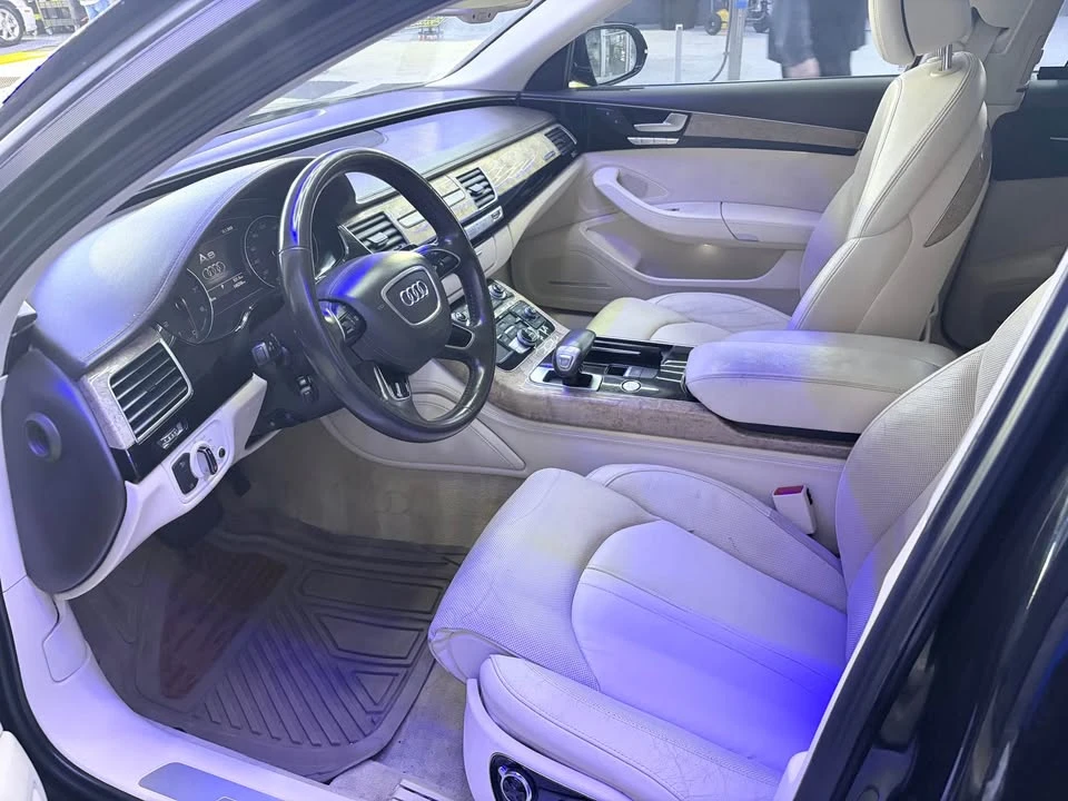 2012 Audi D4 A8 - Image 8 of 10