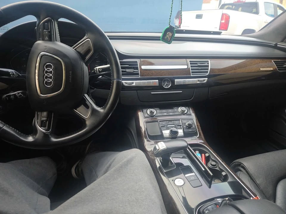 2012 Audi D4 A8 - Image 16 of 16