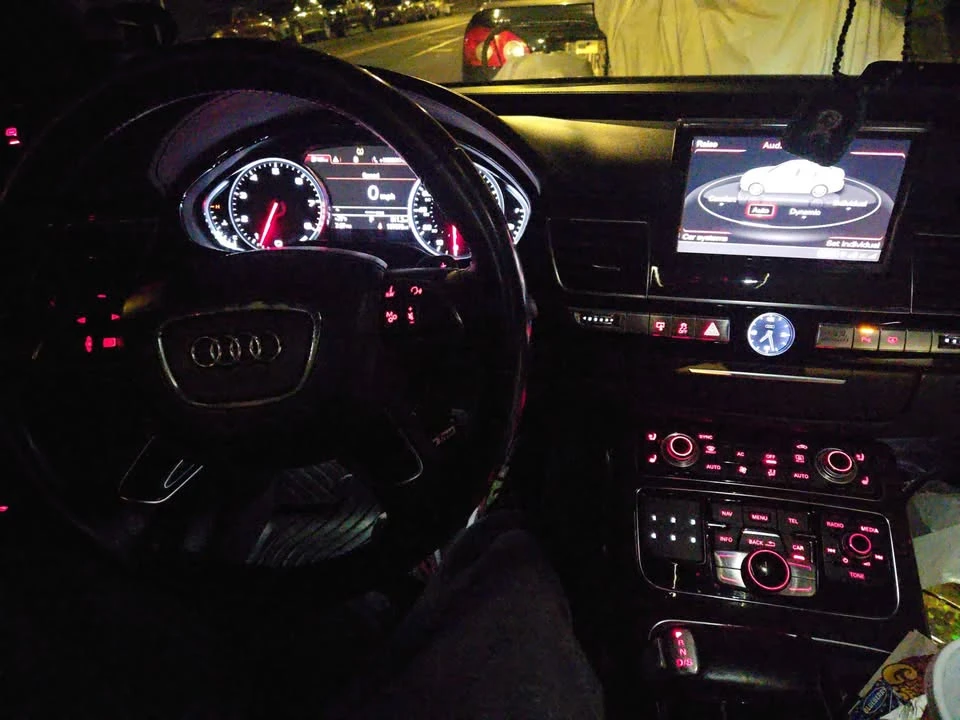 2012 Audi D4 A8 - Image 9 of 16