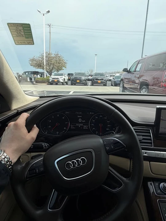 2012 Audi D4 A8 - Image 10 of 11