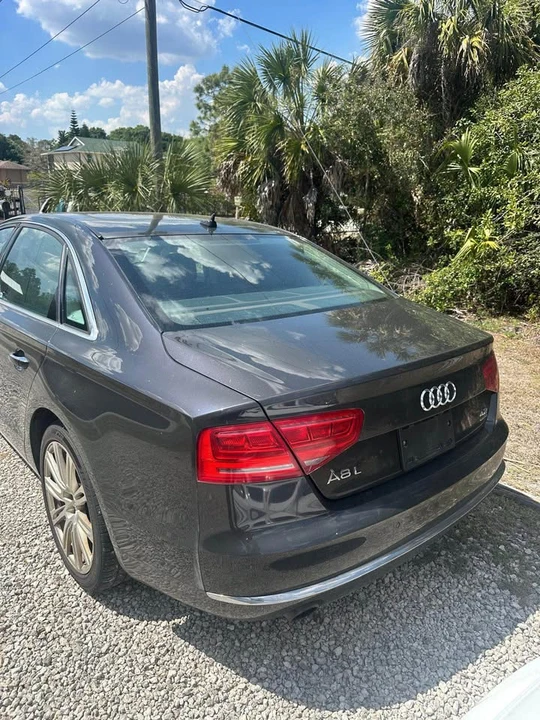 2012 Audi D4 A8 - Image 8 of 10