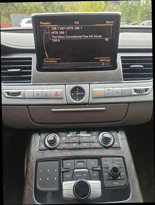 2012 Audi D4 A8 - Image 10 of 17