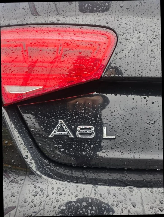 2012 Audi D4 A8 - Image 7 of 17