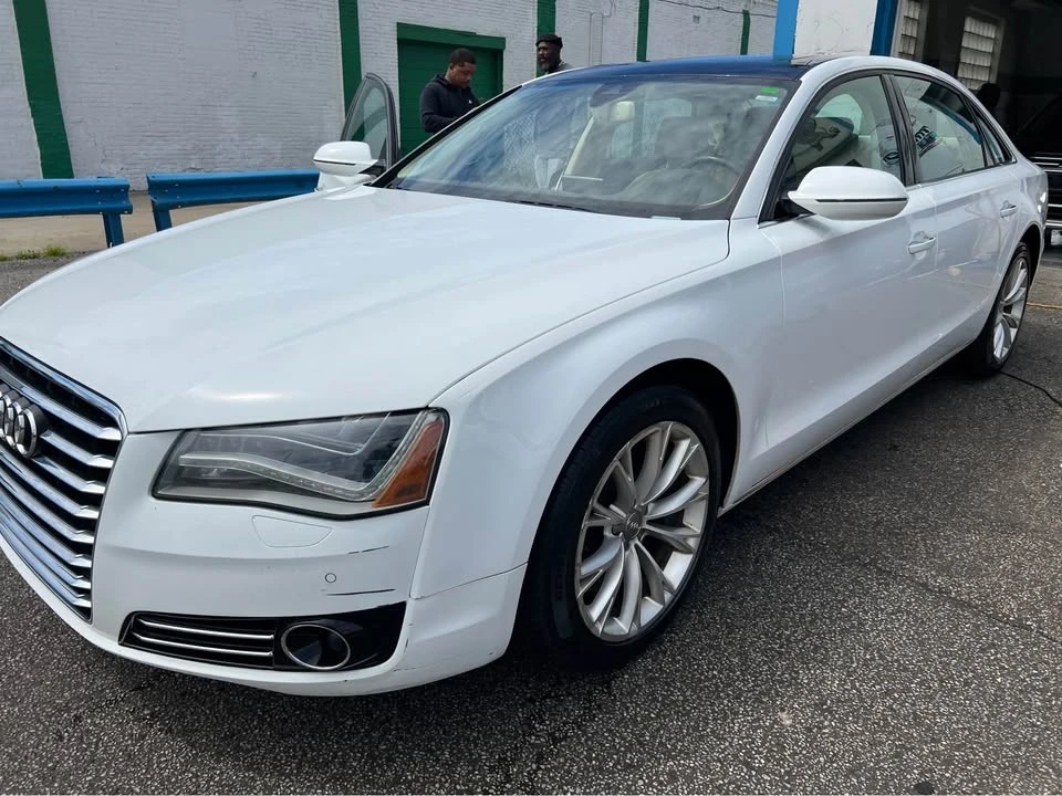 2012 Audi D4 A8 - Image 2 of 9