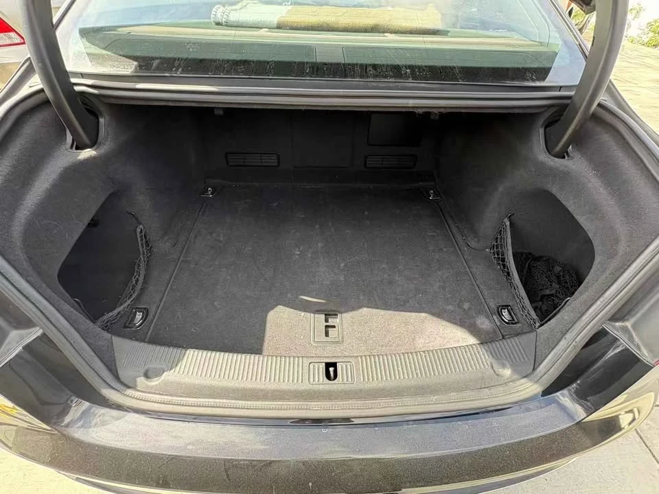2012 Audi D4 A8 - Image 6 of 13