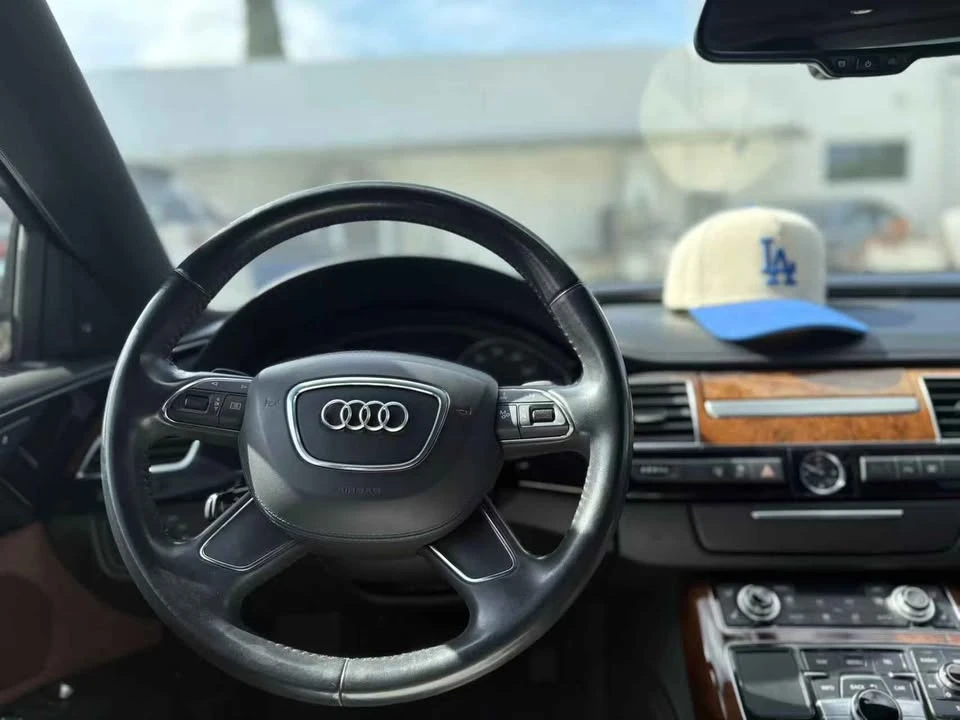 2012 Audi D4 A8 - Image 9 of 13