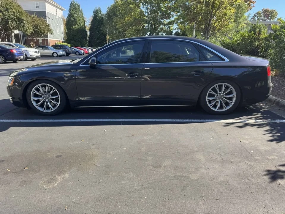 2012 Audi D4 A8 - Image 4 of 8