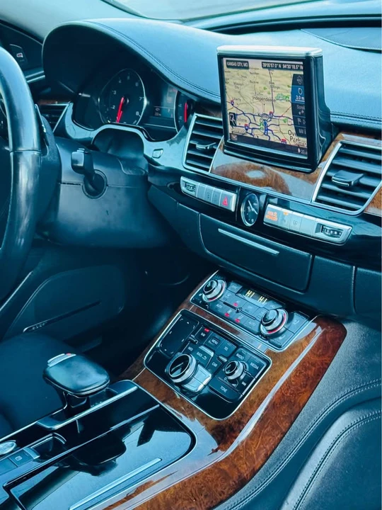 2012 Audi D4 A8 - Image 16 of 16
