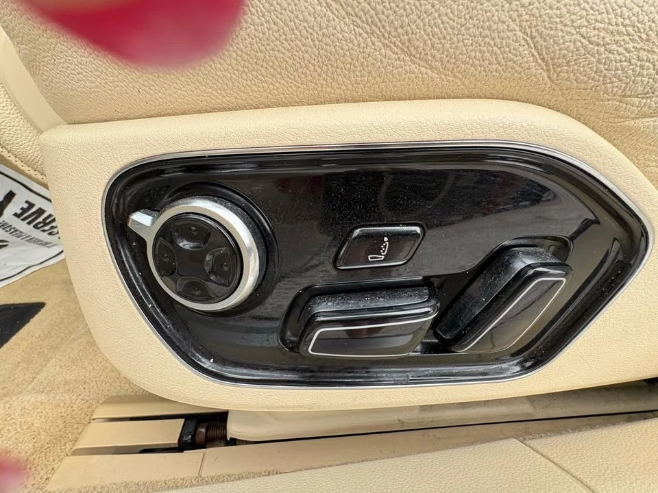2012 Audi D4 A8 - Image 12 of 20