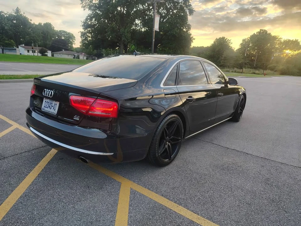 2012 Audi D4 A8 - Image 2 of 11