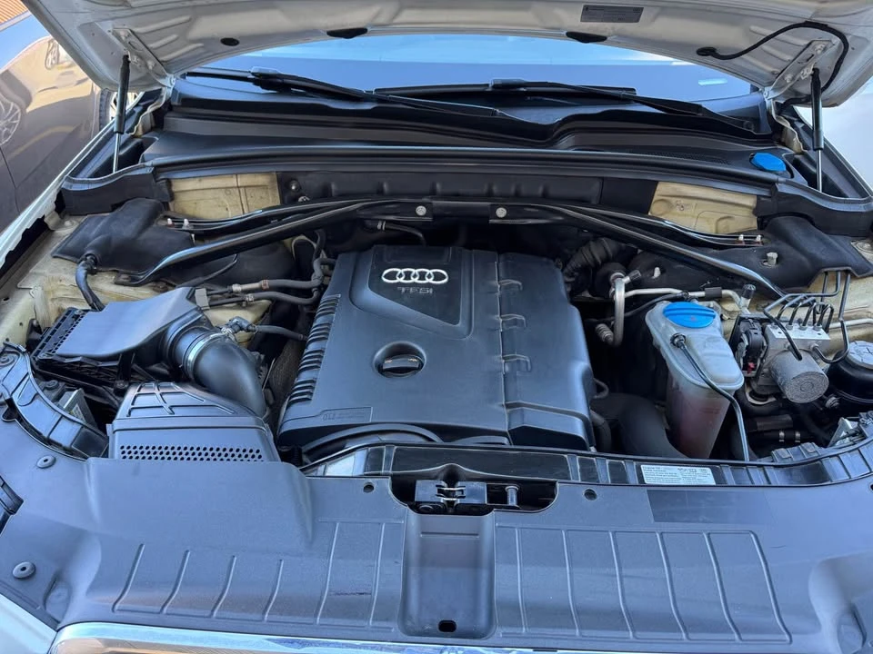 2012 Audi 8R Q5 - Image 2 of 17