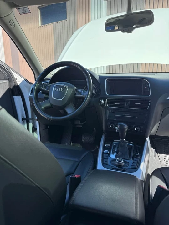 2012 Audi 8R Q5 - Image 8 of 17