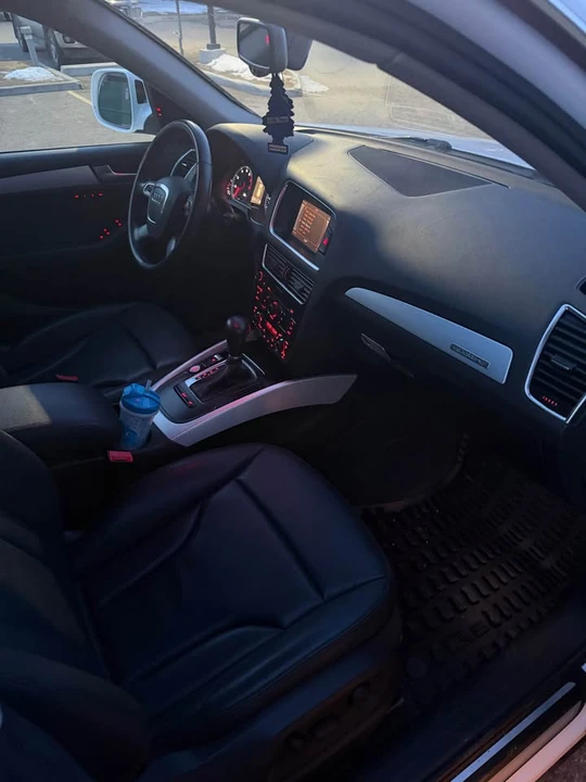 2012 Audi 8R Q5 - Image 10 of 12