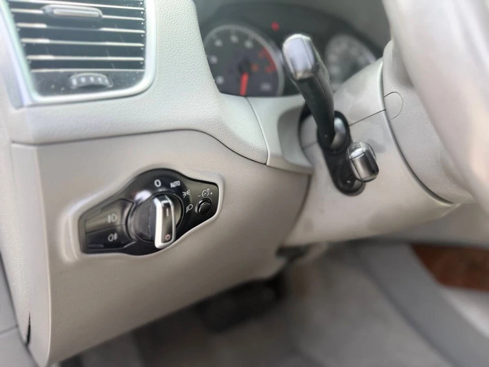2012 Audi 8R Q5 - Image 11 of 20