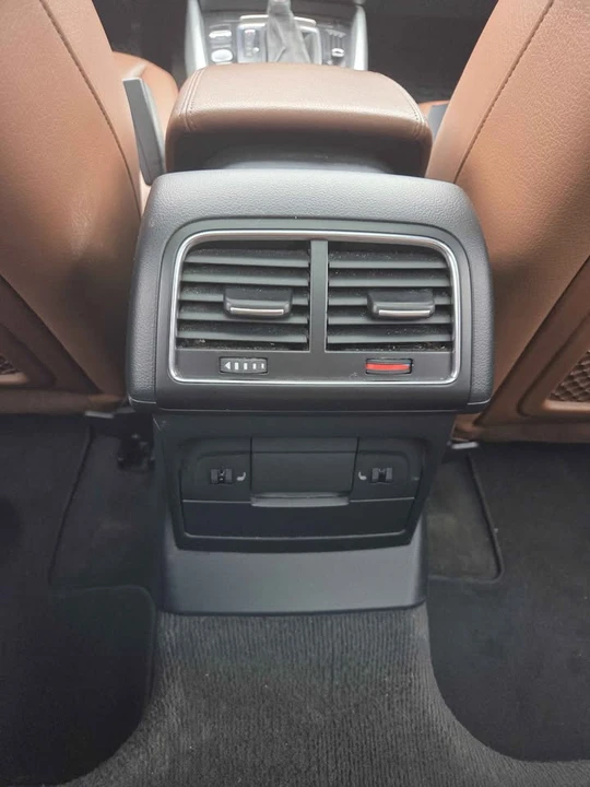 2012 Audi 8R Q5 - Image 10 of 13