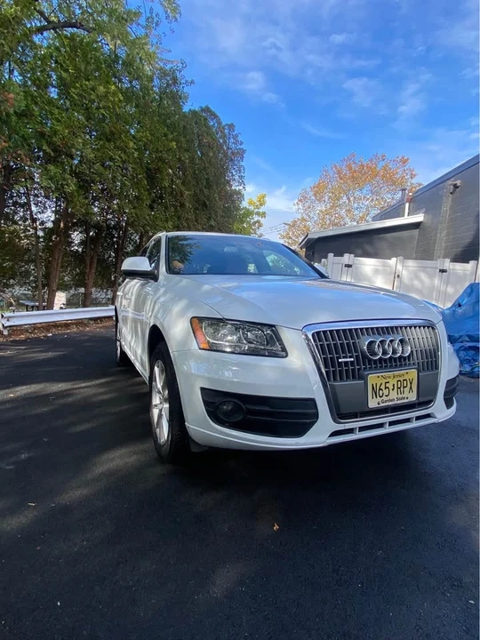 2012 Audi 8R Q5 - Image 2 of 10